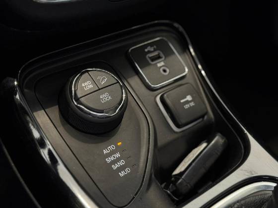 JEEP COMPASS 2.0 16V DIESEL LIMITED 4X4 AUTOMÁTICO JEEP COMPASS 2.0 16V DIESEL LIMITED 4X4 AUTOMÁTICO